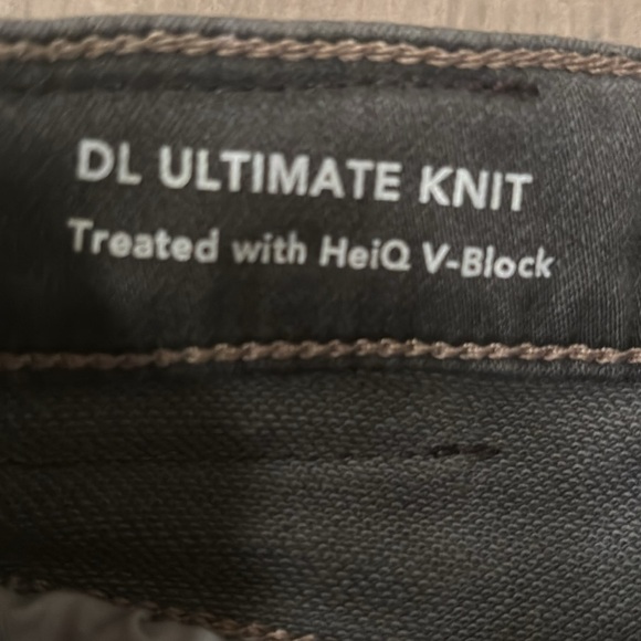 DL 1961 Women’s Grey Brady Slim Jeans Size 12 - Picture 6 of 8